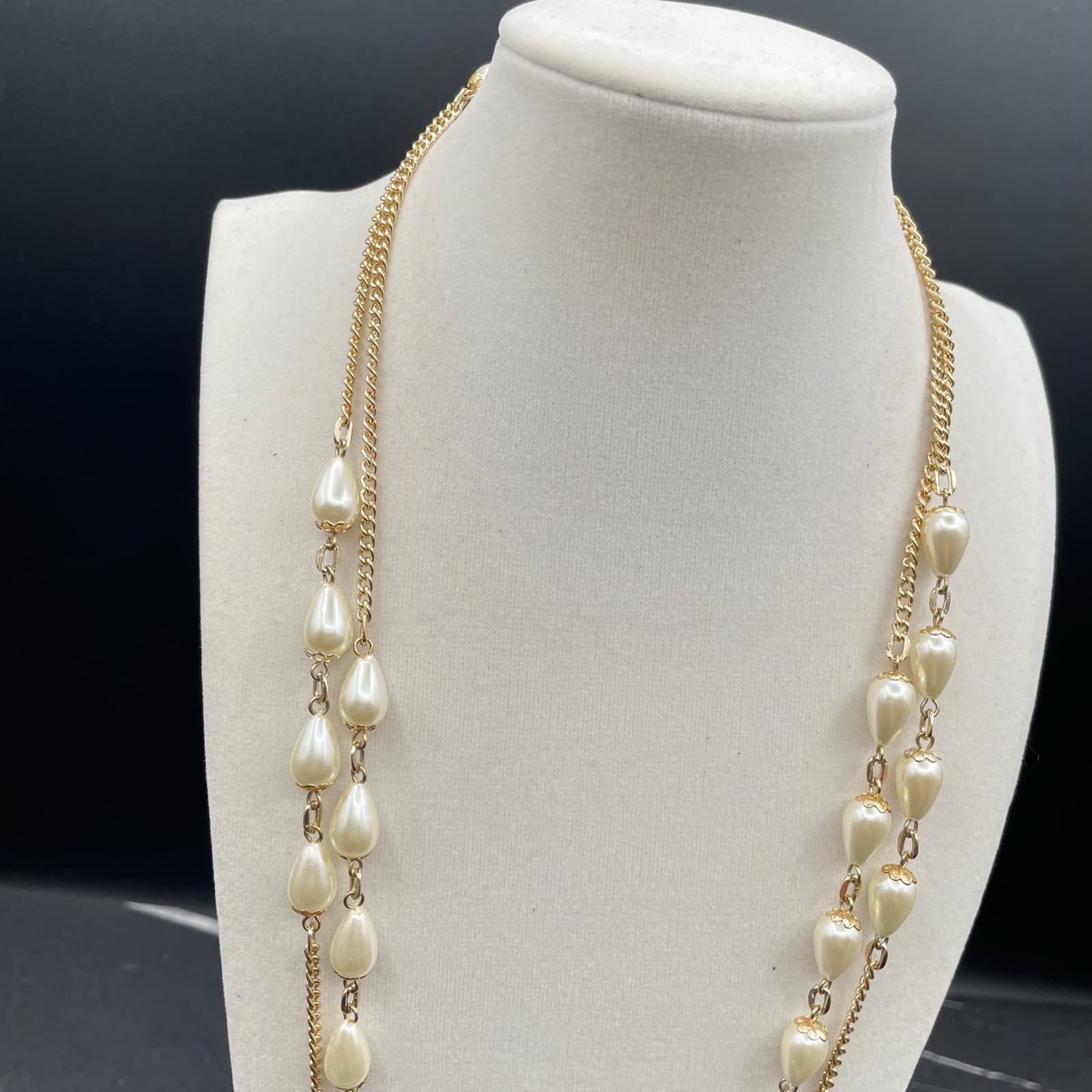 Vintage Gold-Tone Chain Mother Of Pearl Teardrop Beaded Double-Stranded Necklace - Thumbnail 3