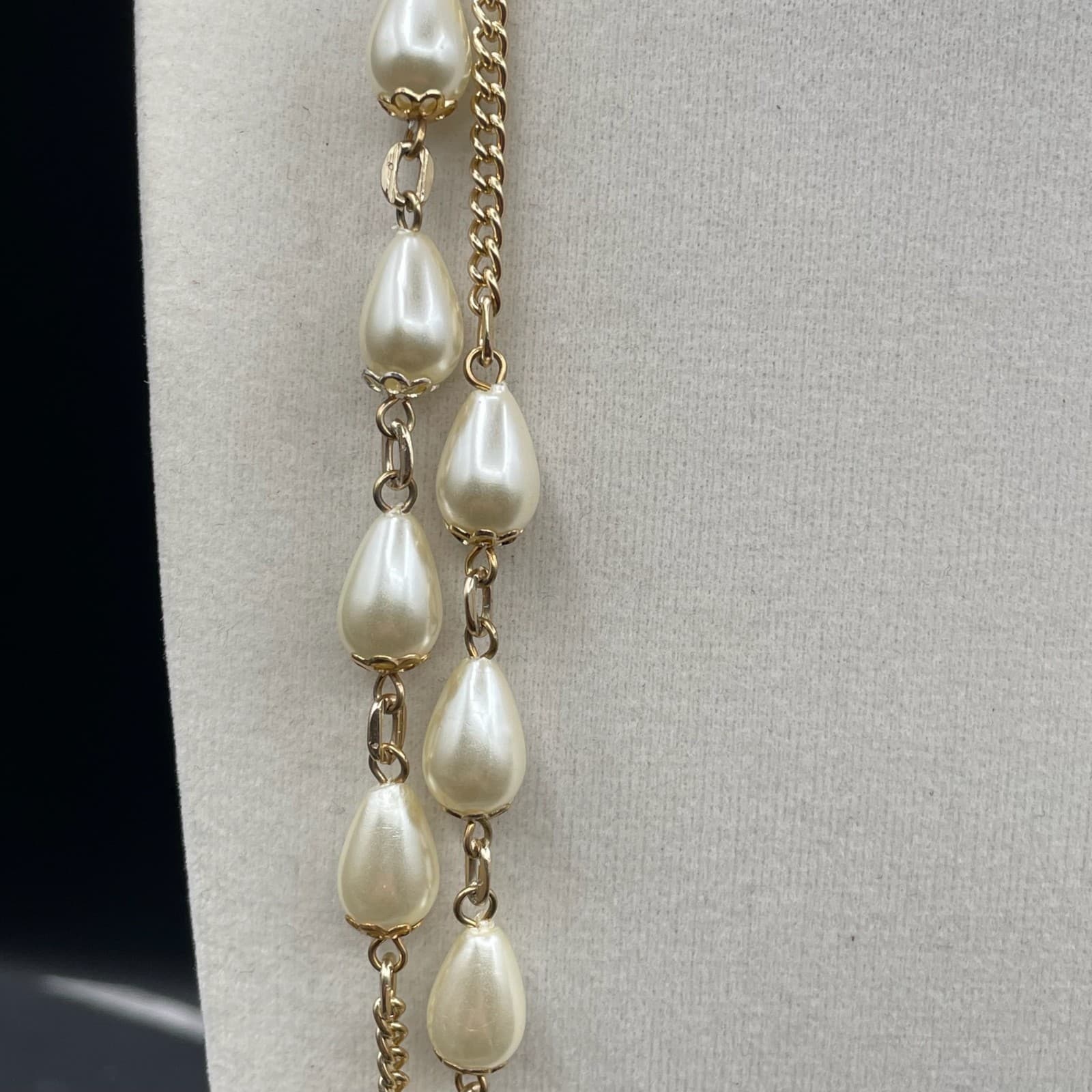 Vintage Gold-Tone Chain Mother Of Pearl Teardrop Beaded Double-Stranded Necklace - Thumbnail 5