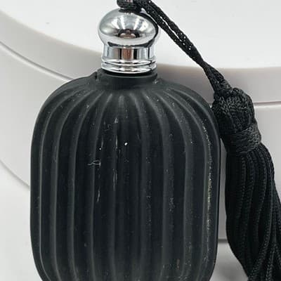 Vintage Style Black Glass Perfume Bottle Tassel Atomizer Ribbed Vanity - Thumbnail 5