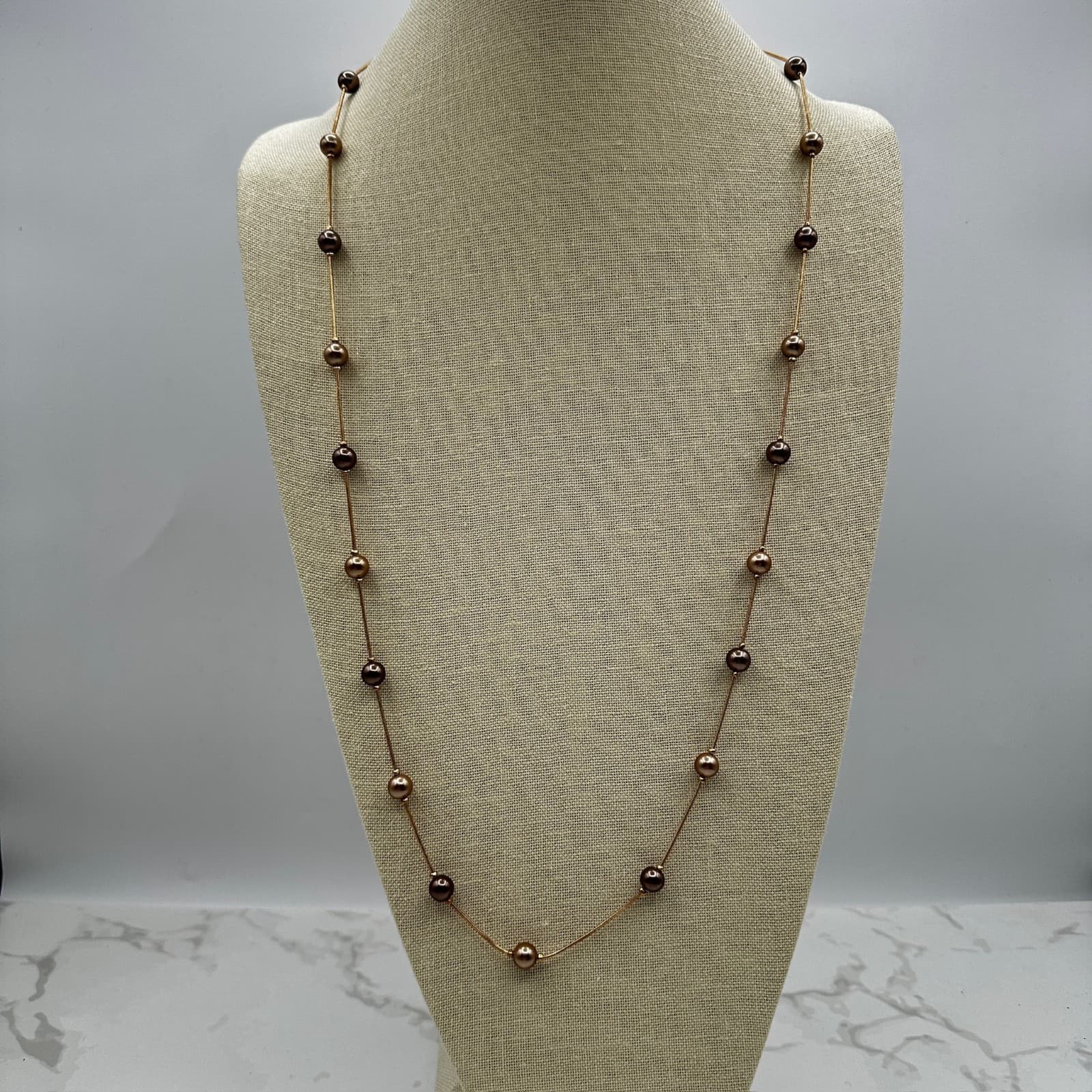 Vintage Gold-Tone Classic Retro Fashion Beaded Station Lobster Necklace - Image 1