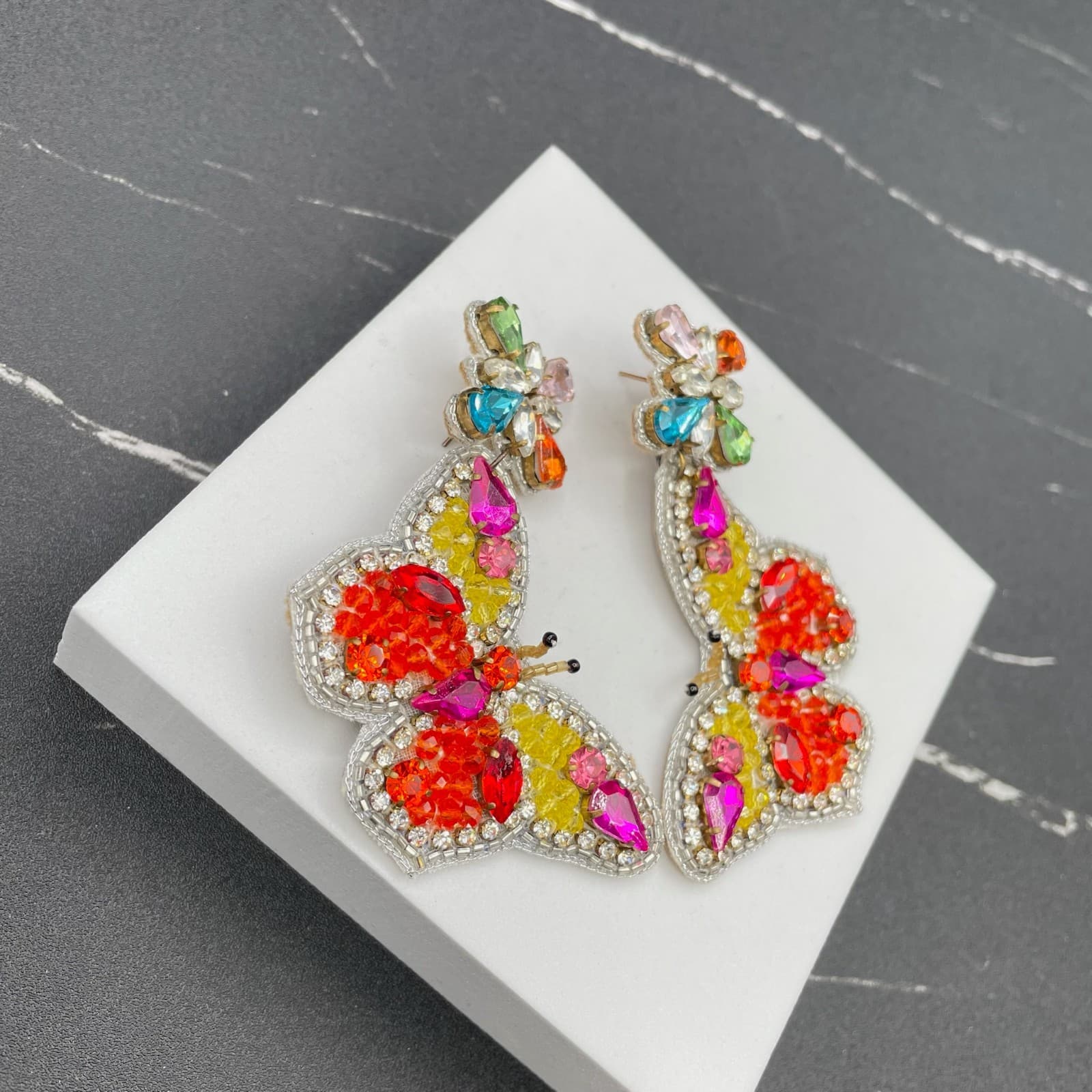 Classic Multicolor Faceted Glass Beads Prong Rhinestone Butterfly Drop Earrings - Thumbnail 5