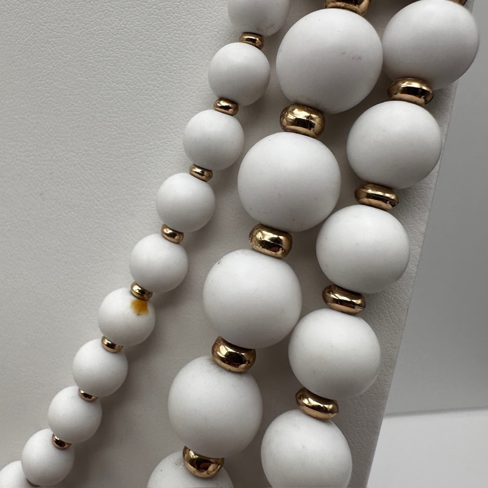 Vintage Y2K Multi Strand White Bead Necklace Gold Tone Rhinestone Yellow Flower - Thumbnail 5