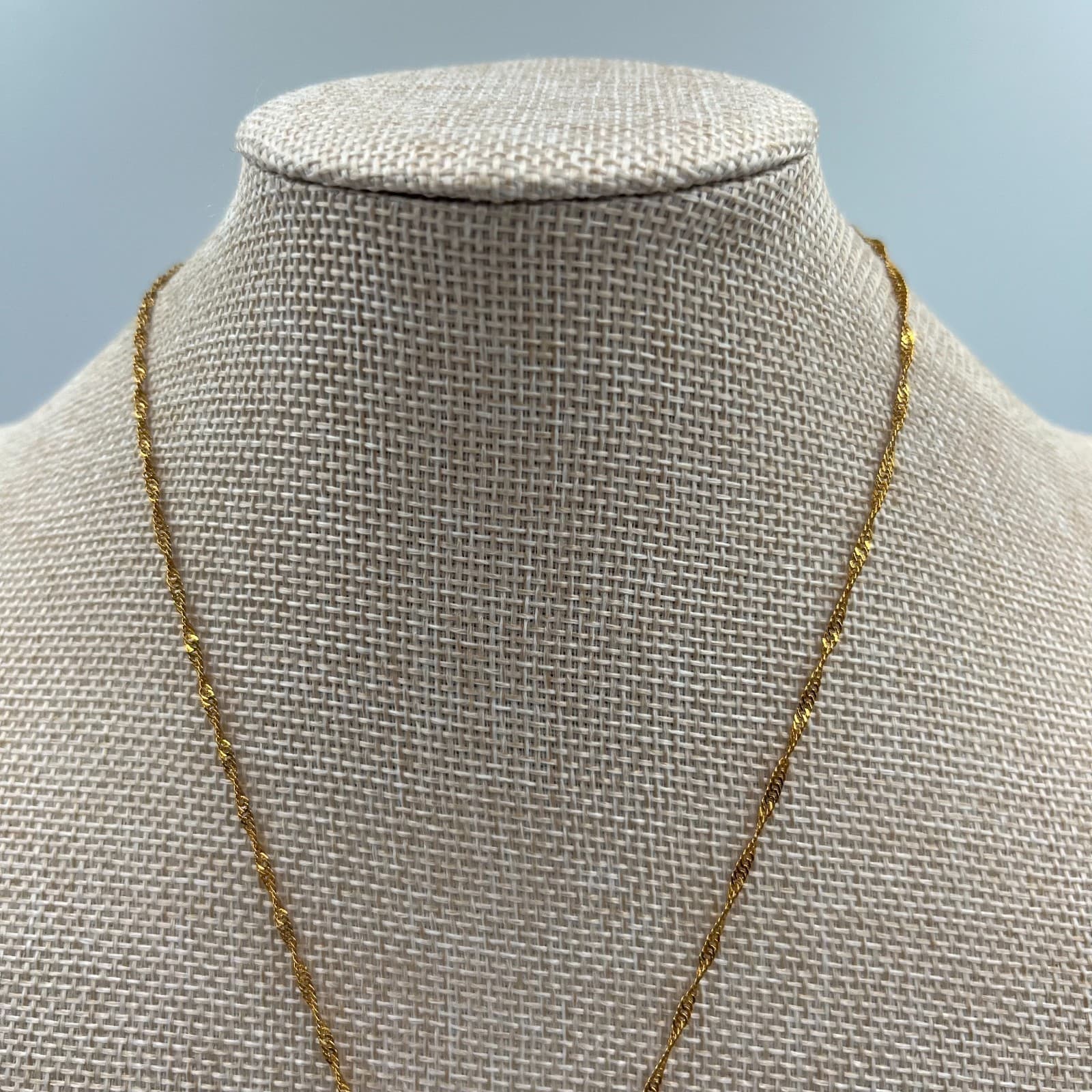 Vintage OM Symbol Pendant Necklace Gold Tone Rope Chain Yoga Spiritual Jewelry - Thumbnail 2