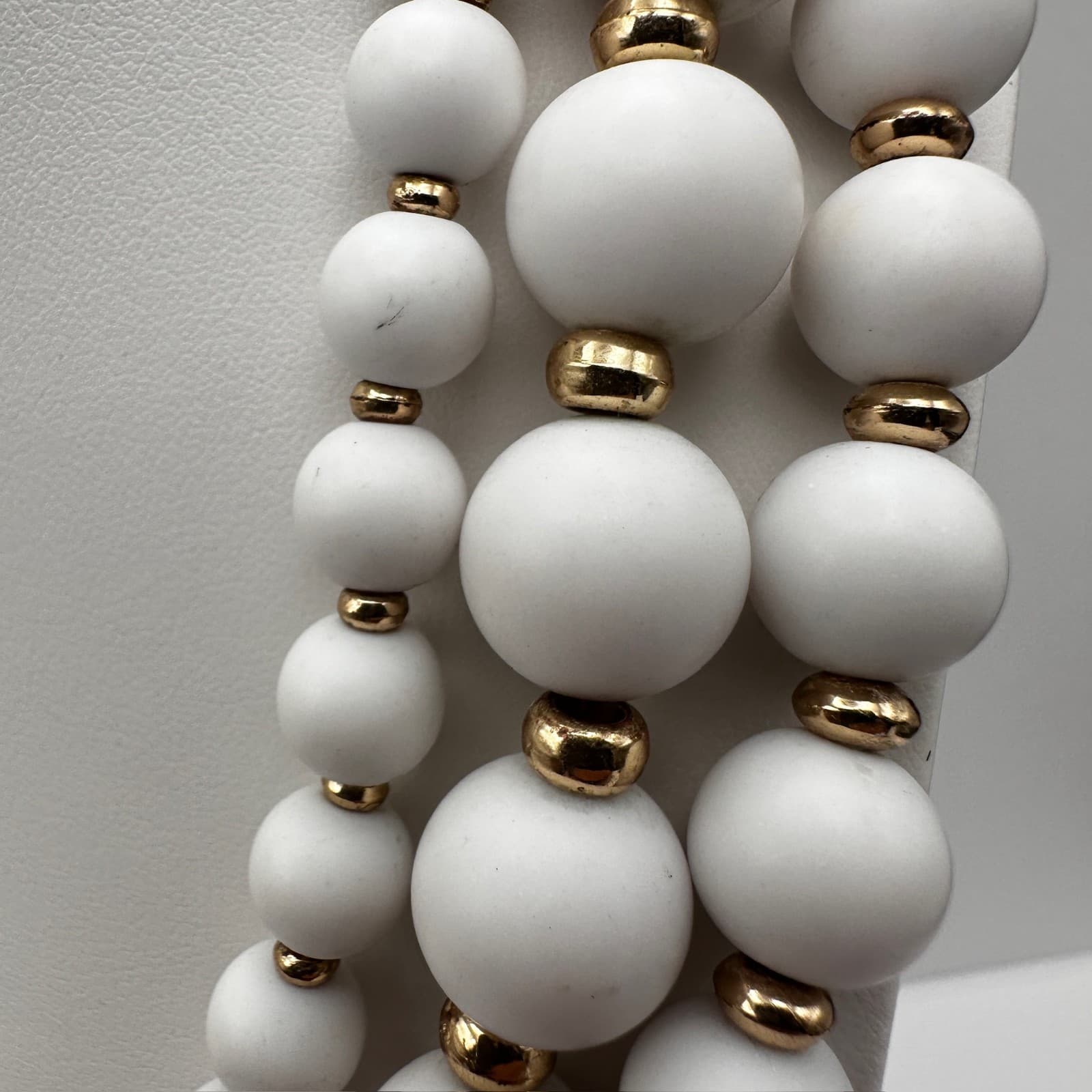 Vintage Y2K Multi Strand White Bead Necklace Gold Tone Rhinestone Yellow Flower - Thumbnail 6