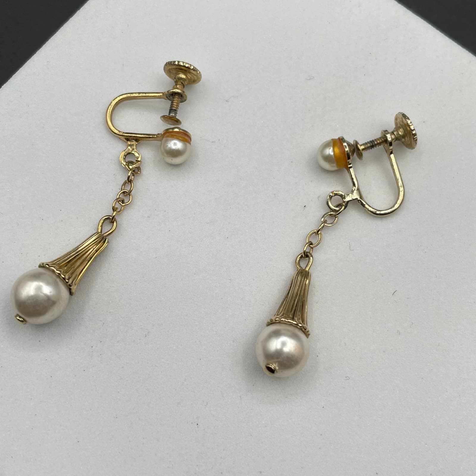 Vintage 1950s Gold-Tone Mother Of Pearl Tassel Drop Dangle Screw-Back Earrings - Thumbnail 5