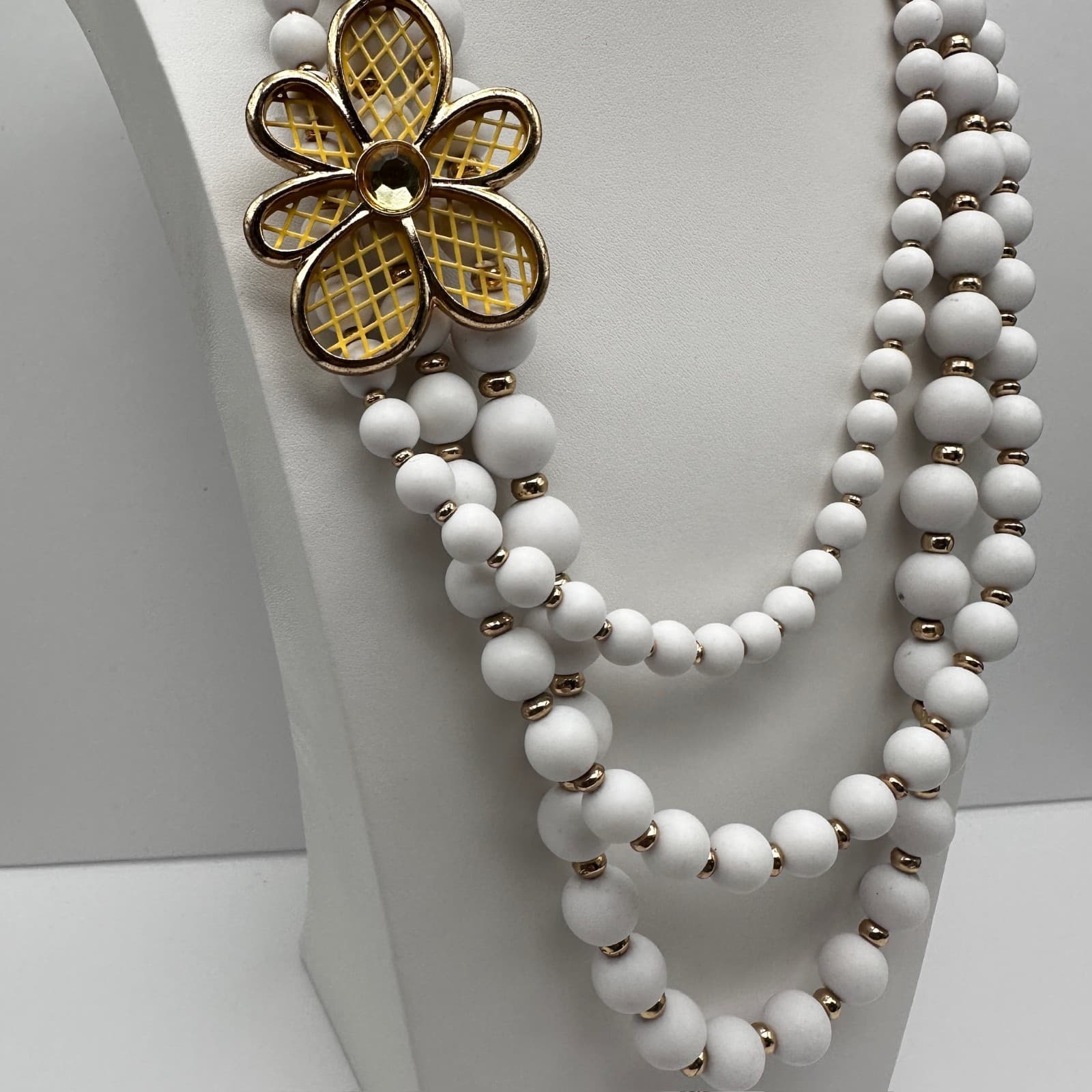 Vintage Y2K Multi Strand White Bead Necklace Gold Tone Rhinestone Yellow Flower - Thumbnail 2