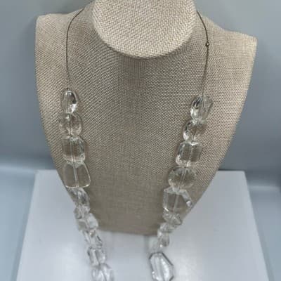 VTG NY Clear Faceted Bead Statement Necklace – Chunky Lucite Acrylic Geometric - Thumbnail 4