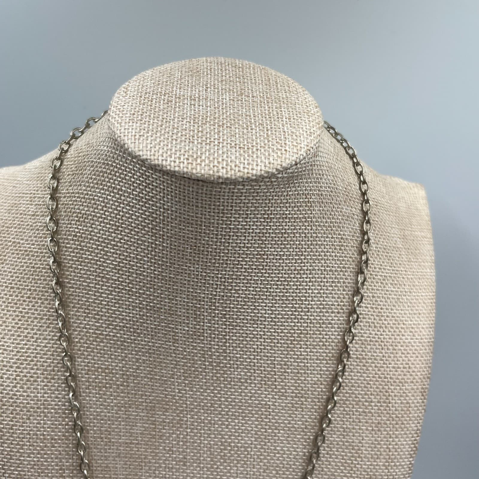 Vtg Open Heart Rhinestone Pendant Necklace Silver Tone Pavé Crystal Jewelry 18” - Thumbnail 2