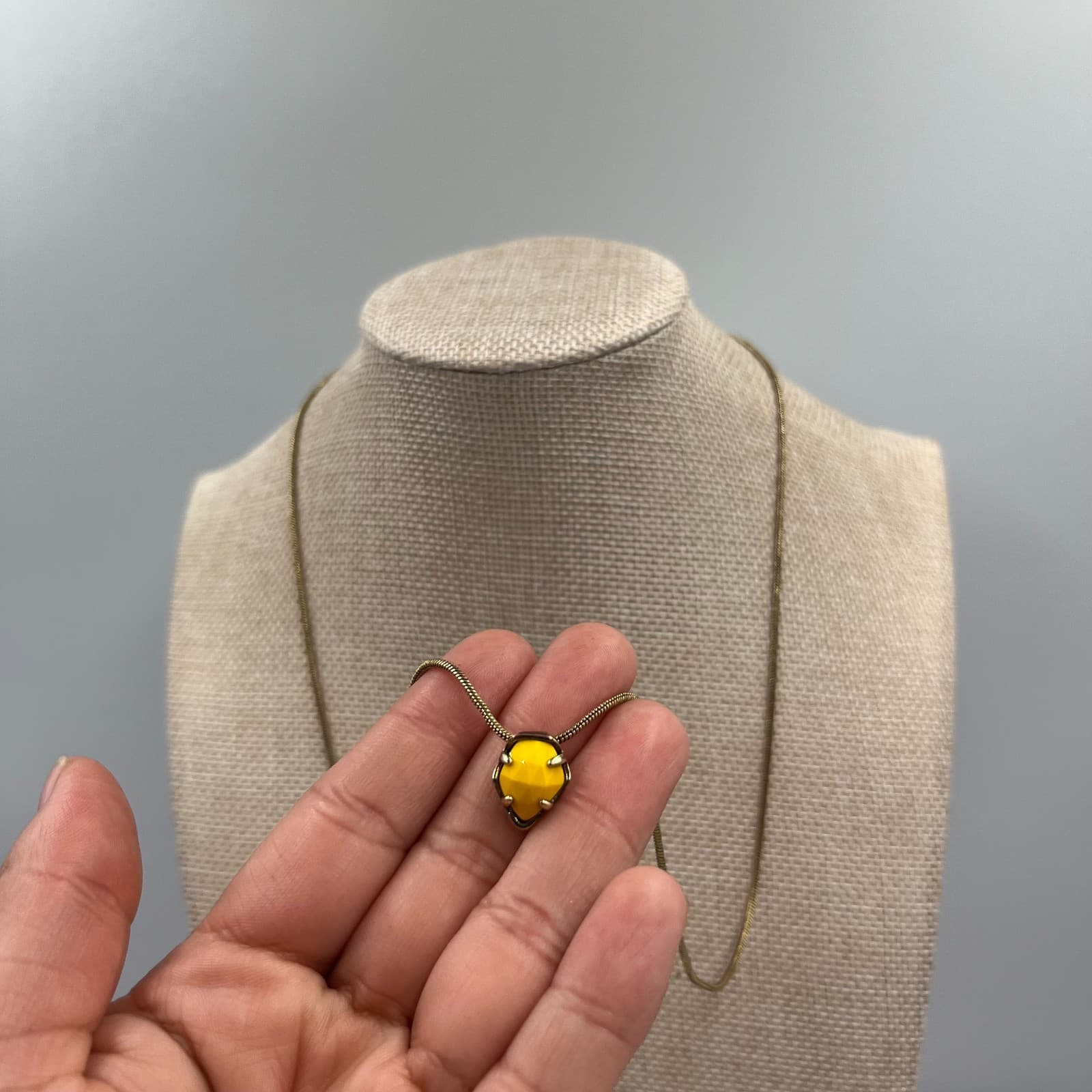 Vintage Gold Tone Snake Chain Necklace Yellow Topaz Glass Pendant MCM 18" Boho - Thumbnail 5