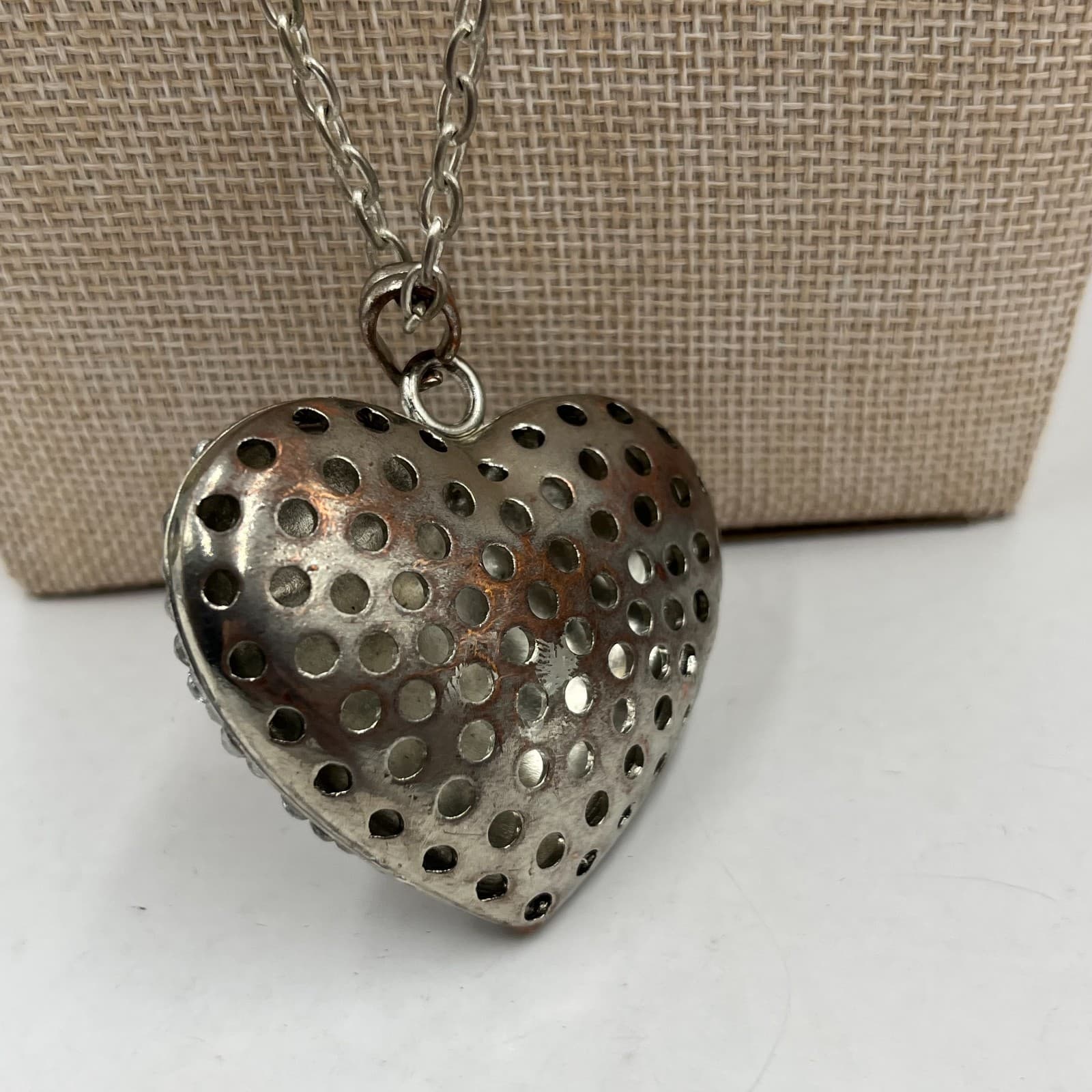 Vtg Open Heart Rhinestone Pendant Necklace Silver Tone Pavé Crystal Jewelry 18” - Thumbnail 4