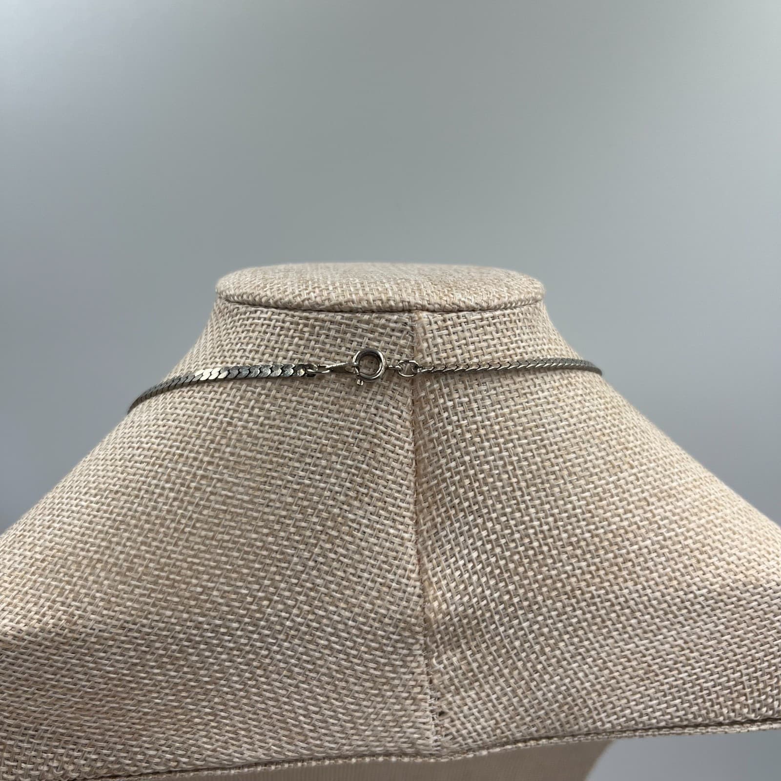 Vintage Silver Flat Cuban Link Chain Necklace Unisex Retro 80s Minimalist - Thumbnail 5