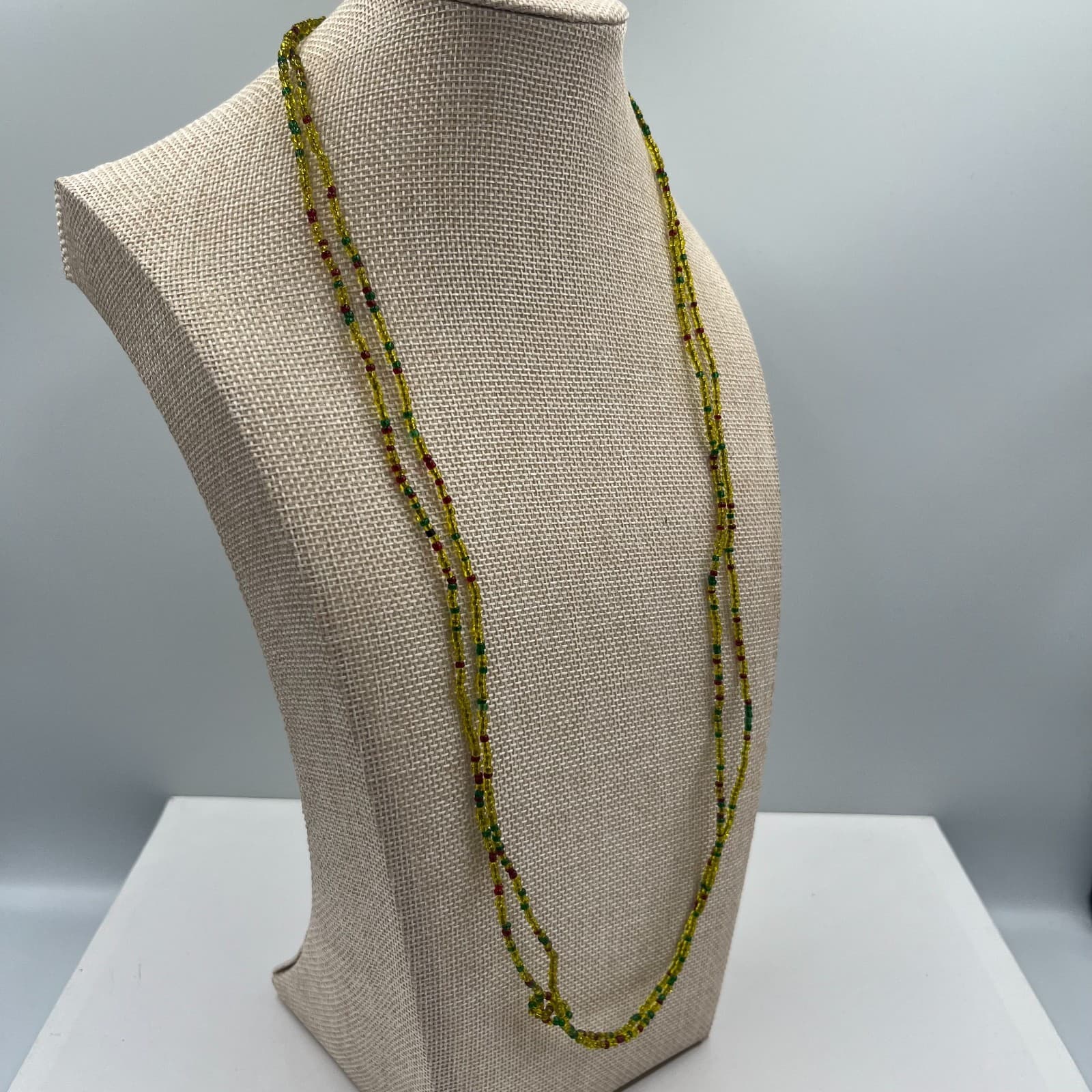 Vintage Handmade Seed Bead Necklace Pan-African Colors Rasta Caribbean 1970s - Thumbnail 4