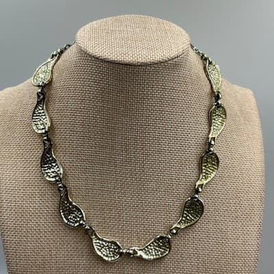 Vintage Silver Tone Leaf Link Necklace Textured Panel Adjustable Chain Style - Thumbnail 5