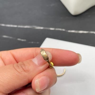 Modern Gold-Tone Fashion Brutalism Hammered Small C-Hoop Butterfly Back Earrings - Thumbnail 3