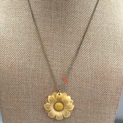 Vintage Carved Flower Pendant Necklace Cream Floral Medallion Silver Tone Chain - Thumbnail 2