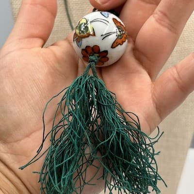 VTG Green Cord Porcelain Bead Necklace Butterfly Painted Ball Tassel Pendant - Thumbnail 6
