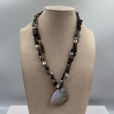 VTG Brown Black Abalone Shell Pendant Necklace Multi Strand Beaded Natural Tone - Thumbnail 6