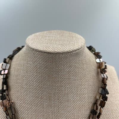 VTG Brown Black Abalone Shell Pendant Necklace Multi Strand Beaded Natural Tone - Thumbnail 2