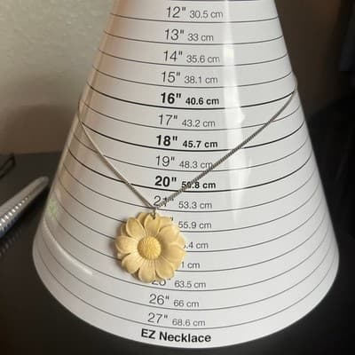 Vintage Carved Flower Pendant Necklace Cream Floral Medallion Silver Tone Chain - Thumbnail 9