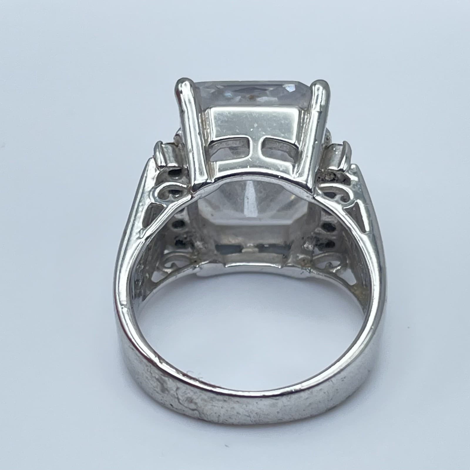 Large Emerald Cut Clear CZ Statement Ring Silver Tone Cocktail Jewelry Size 6.5 - Thumbnail 4