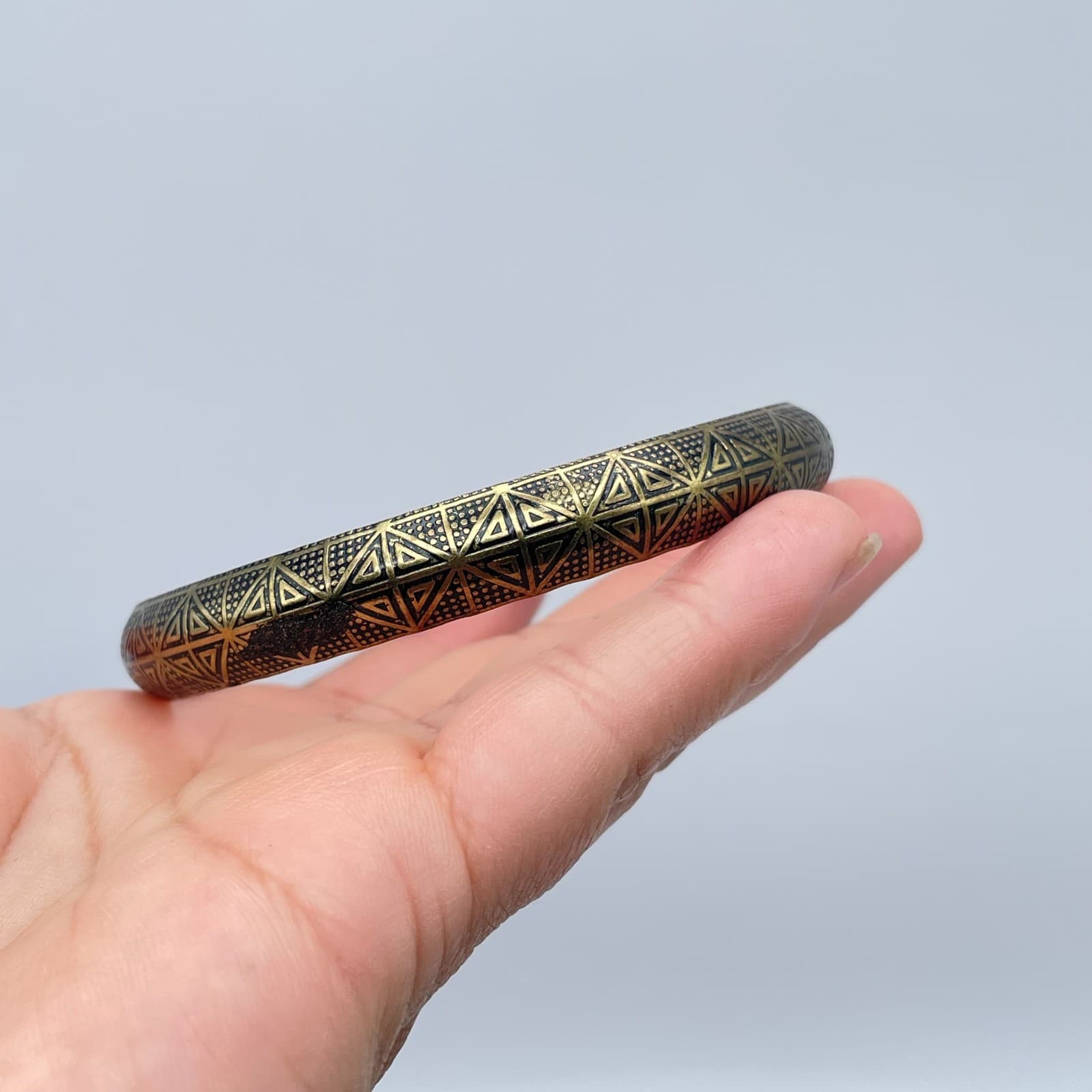 Vintage Brass-Tone Tribal Engraved Oxidized Metal Geometric Bangle Bracelet - Thumbnail 6