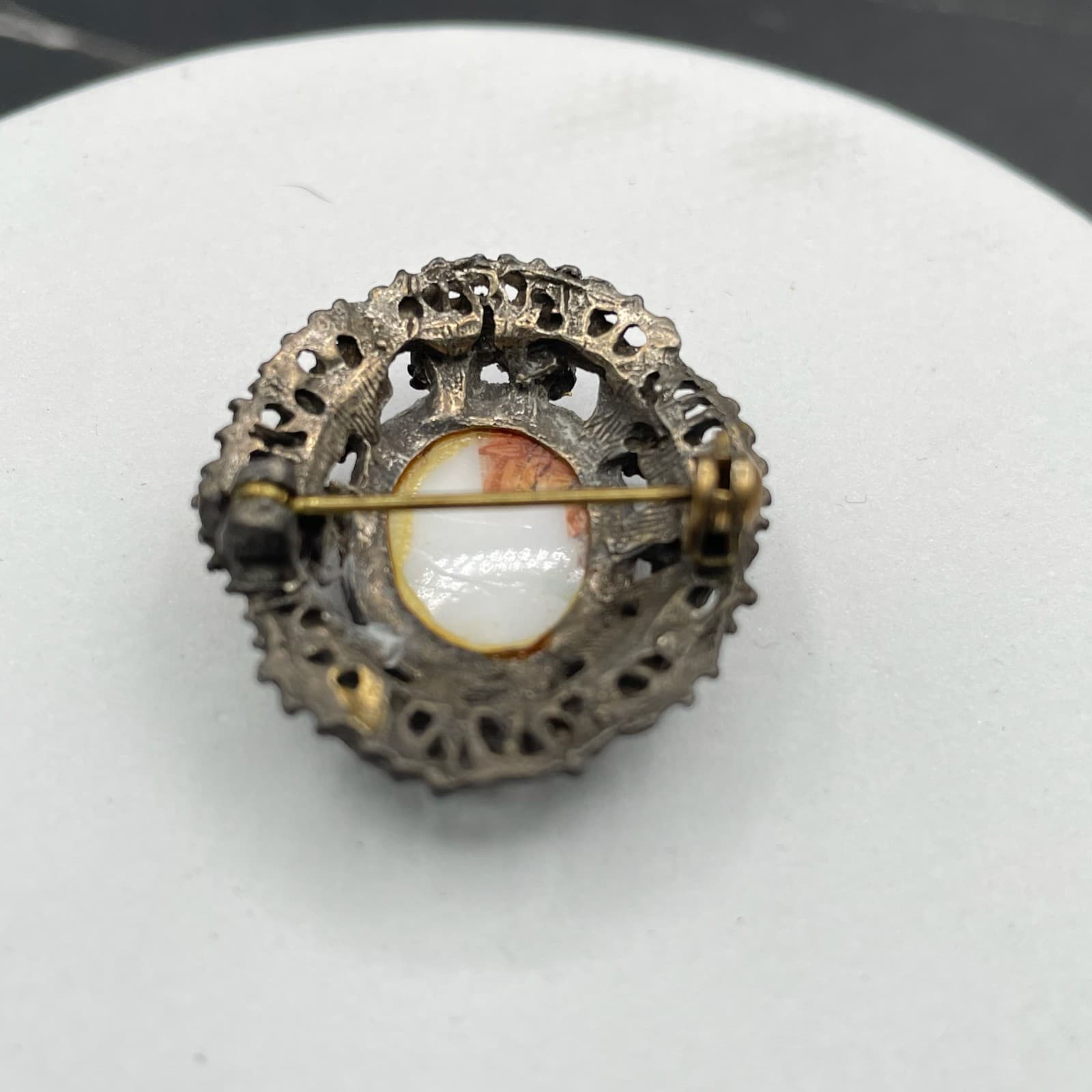 Vintage Victorian Classic Filigree Turquoise Transfer-Ware Beaded Cameo Brooch - Thumbnail 4