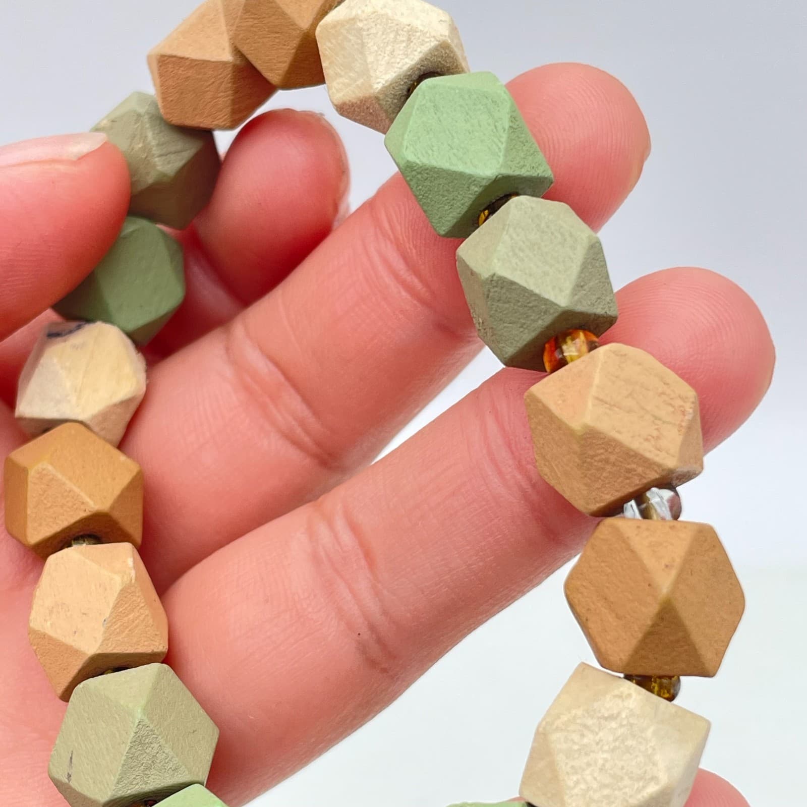Boutique-Style Multicolor Painted Faceted Wood Seed Beaded Stretch Bracelet - Thumbnail 7