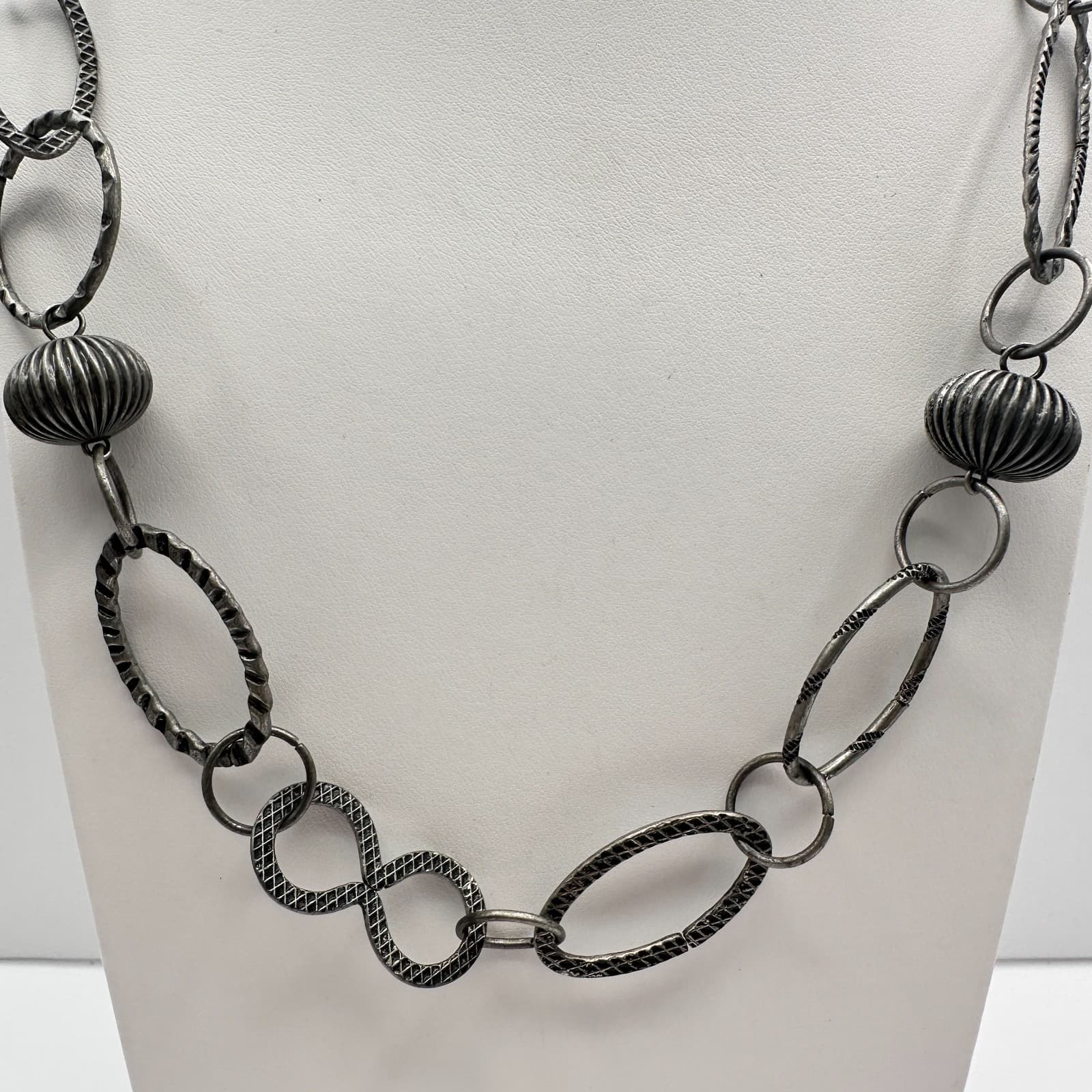 Vintage 90s Silver Tone Textured Link Statement Necklace Oval Chain Jewelry - Thumbnail 10