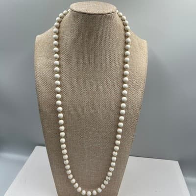 Vintage White Beaded Necklace Gold Tone Spacer Classic Minimalist Strand Lobster - Image 1