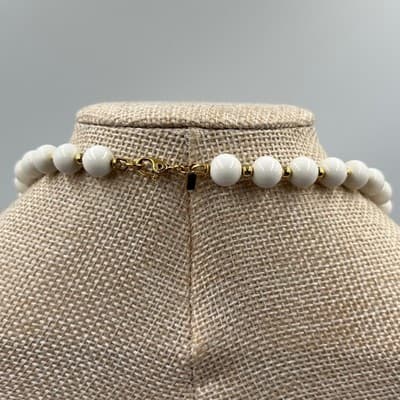 Vintage White Beaded Necklace Gold Tone Spacer Classic Minimalist Strand Lobster - Thumbnail 6