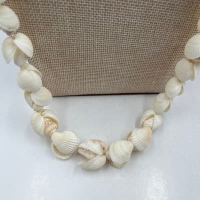 Vintage Shell Beaded Necklace Long Strand White Shell Coastal Boho Statement - Thumbnail 3