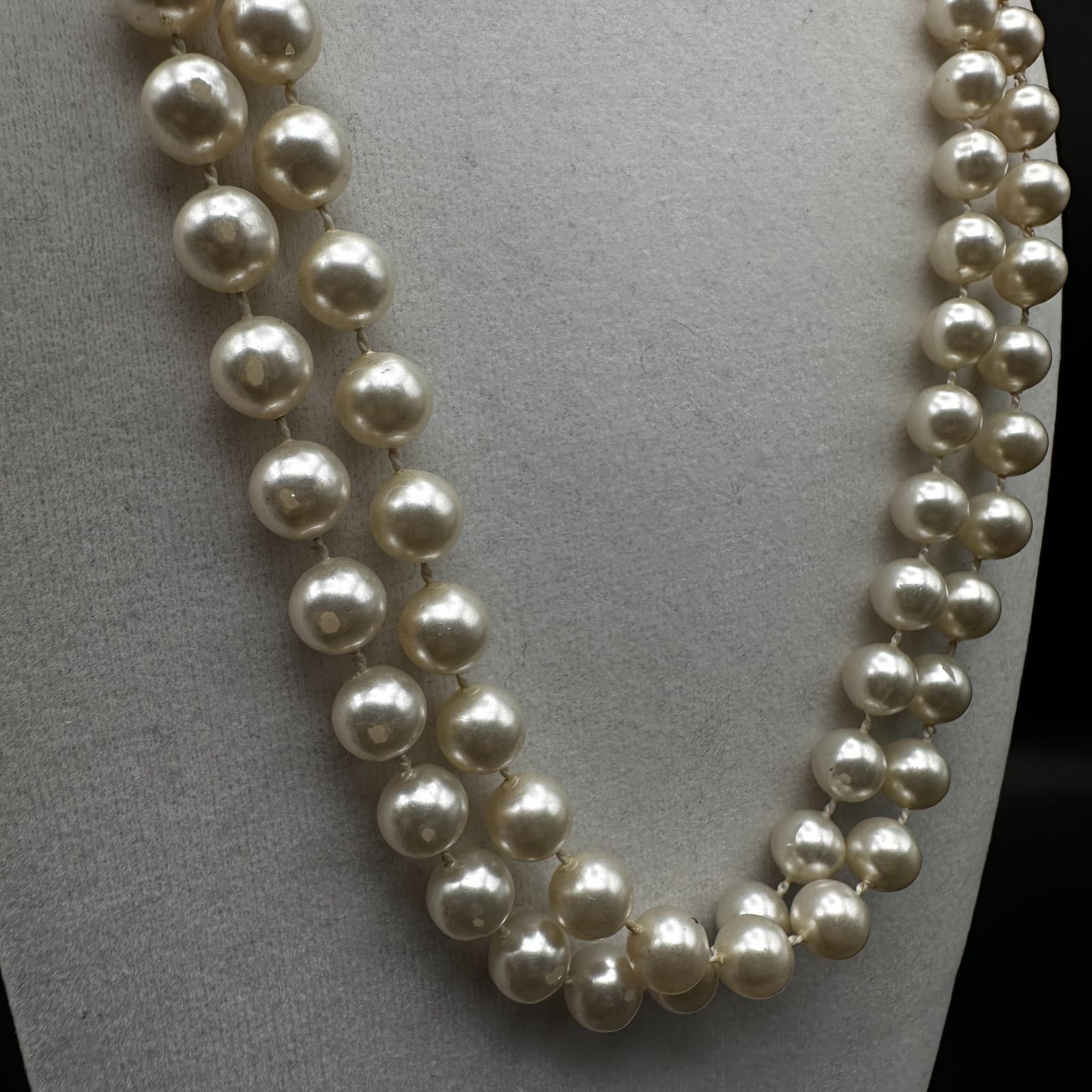 Vintage 90s Cream Faux Pearl Opera Length Necklace Single Strand Minimalist - Thumbnail 2