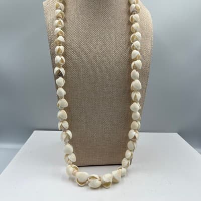 Vintage Shell Beaded Necklace Long Strand White Shell Coastal Boho Statement - Thumbnail 4