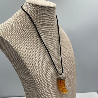 Vintage Faux Amber Horn Pendant Necklace Black Cord Silver Tone Cap Boho Classic - Thumbnail 7