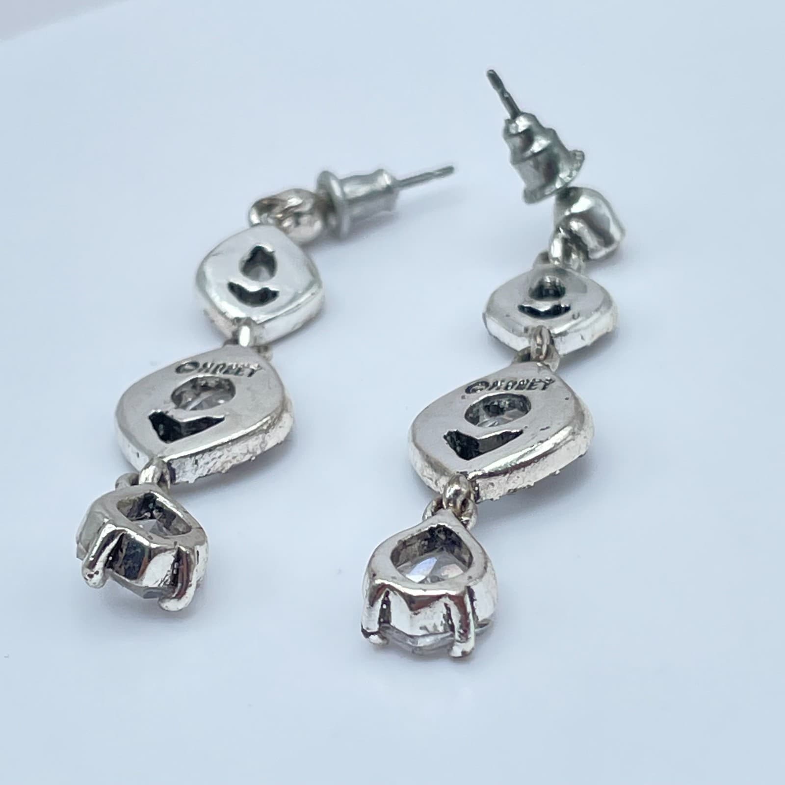 Vintage Y2K Monet Clear Rhinestone Silver Tone Dangle Earrings Women's Jewelry - Thumbnail 7