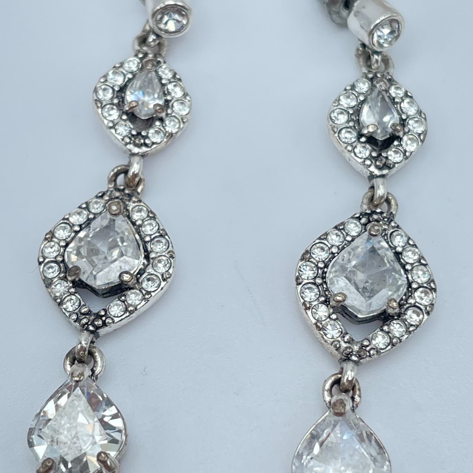 Vintage Y2K Monet Clear Rhinestone Silver Tone Dangle Earrings Women's Jewelry - Thumbnail 2