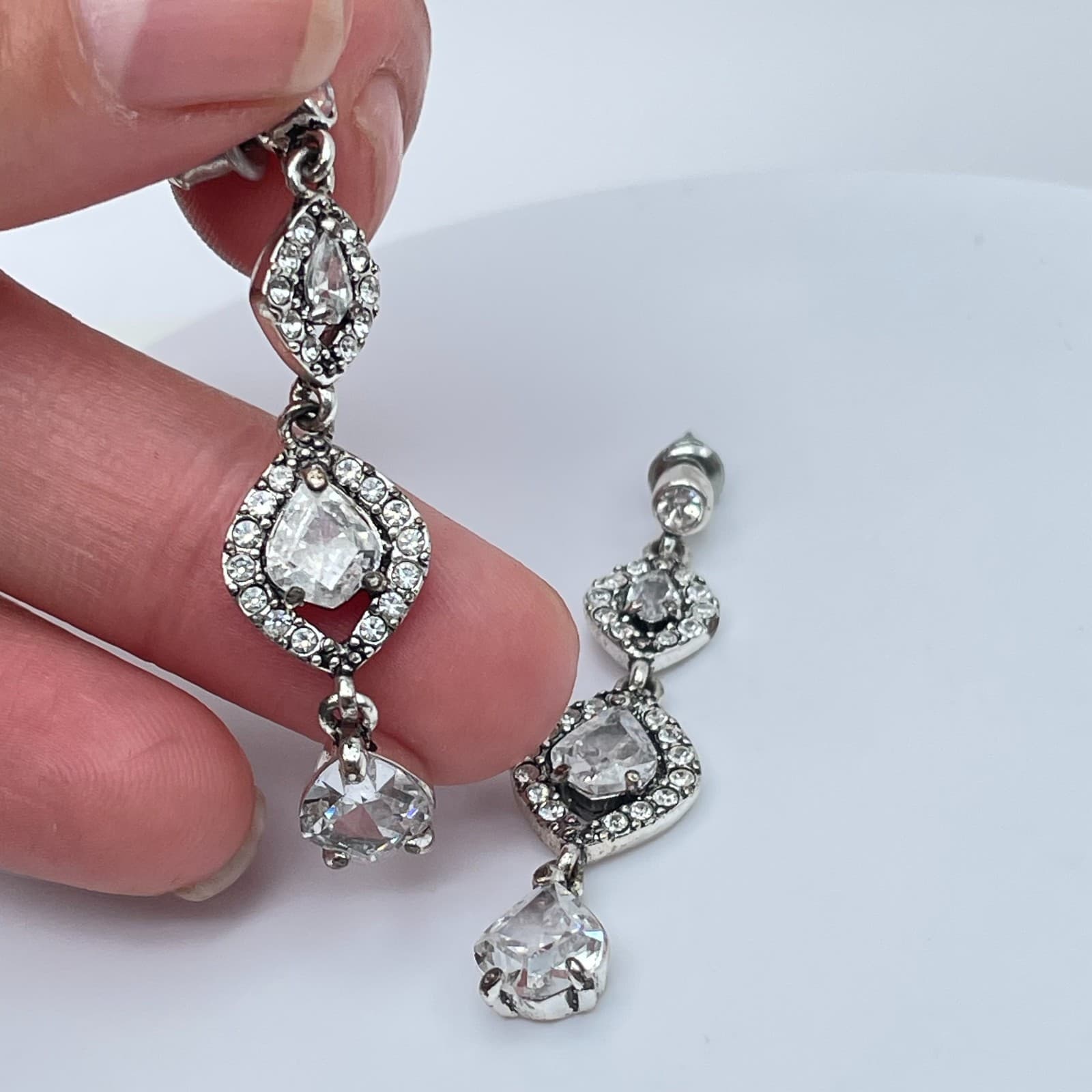 Vintage Y2K Monet Clear Rhinestone Silver Tone Dangle Earrings Women's Jewelry - Thumbnail 3
