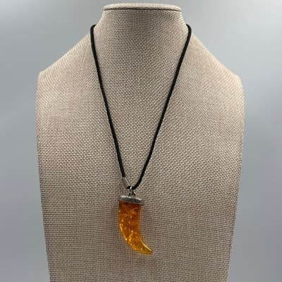 Vintage Faux Amber Horn Pendant Necklace Black Cord Silver Tone Cap Boho Classic - Thumbnail 6