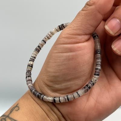 VTG Neutral Banded Stone Heishi Beaded Bracelet w/ Ornate Silver-Tone Focal Bead - Thumbnail 5