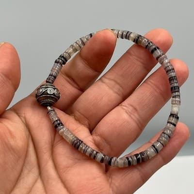 VTG Neutral Banded Stone Heishi Beaded Bracelet w/ Ornate Silver-Tone Focal Bead - Thumbnail 4