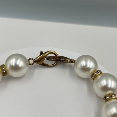 Vintage Faux Pearl Beaded Bracelet Gold Tone Rhinestone Spacers Classic Stretch - Thumbnail 3