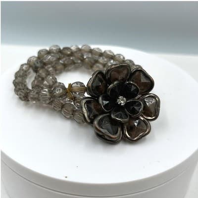 VTG Smoky Gray Faceted Bead Wrap Bracelet Large Flower Rhinestone Center Stretch - Image 1