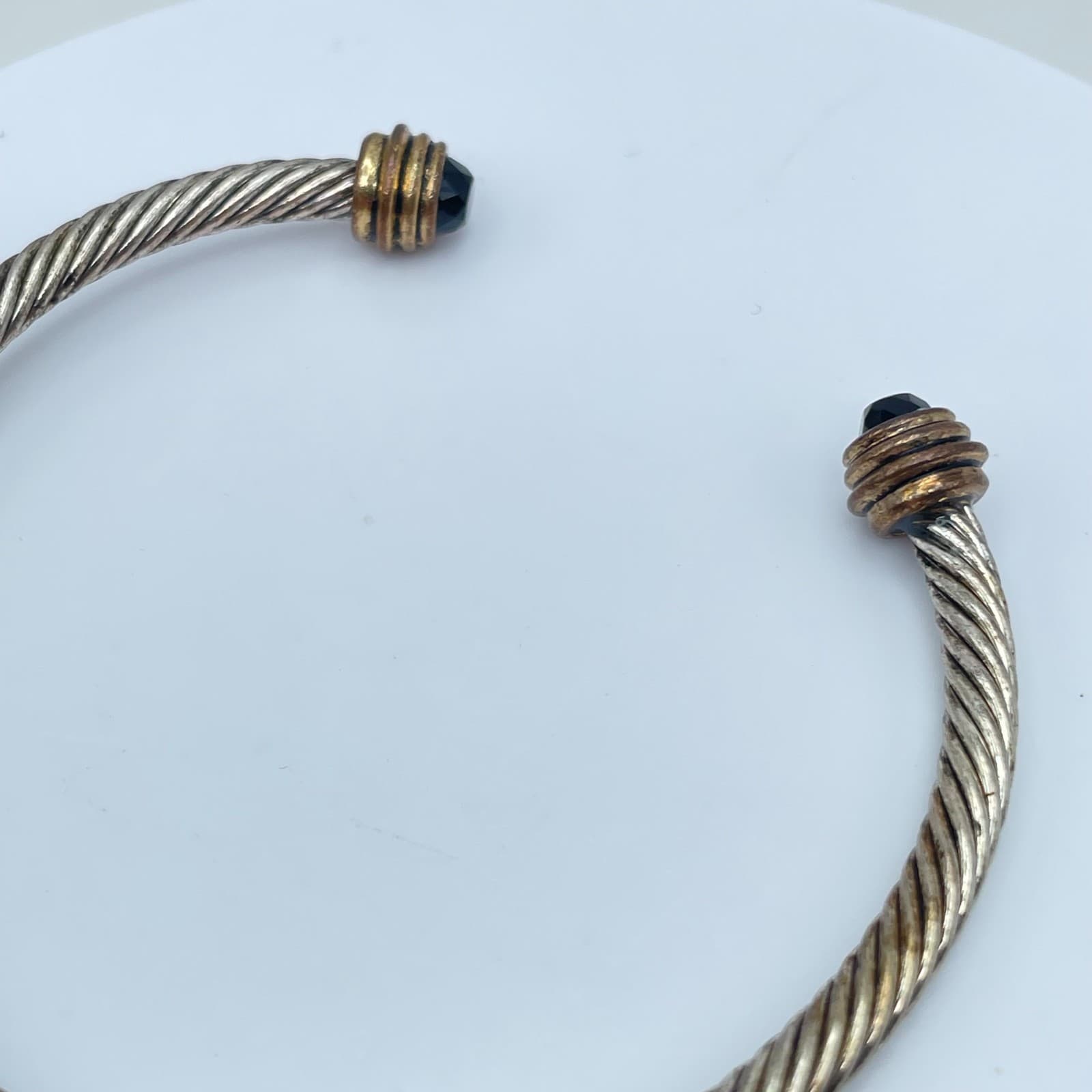 VTG Gold-Tone Adjustable Classic Engraved Braided Twisted Cable Cuff Bracelet - Thumbnail 4