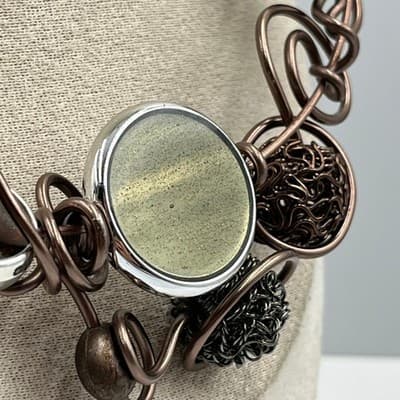 VTG Copper Tone Statement Collar Necklace Abstract Wire Wrapped Mixed Media Disk - Thumbnail 5