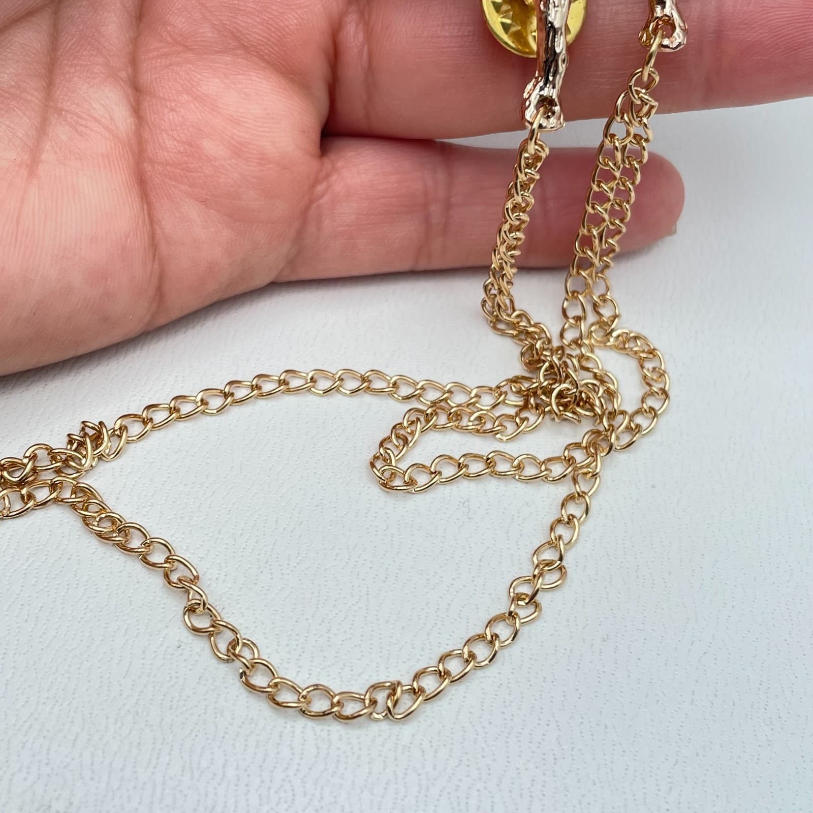 Y2K Gold-Tone Fashion Classic Curb Link Chain Reindeer Head Antler Collar Pins - Thumbnail 10