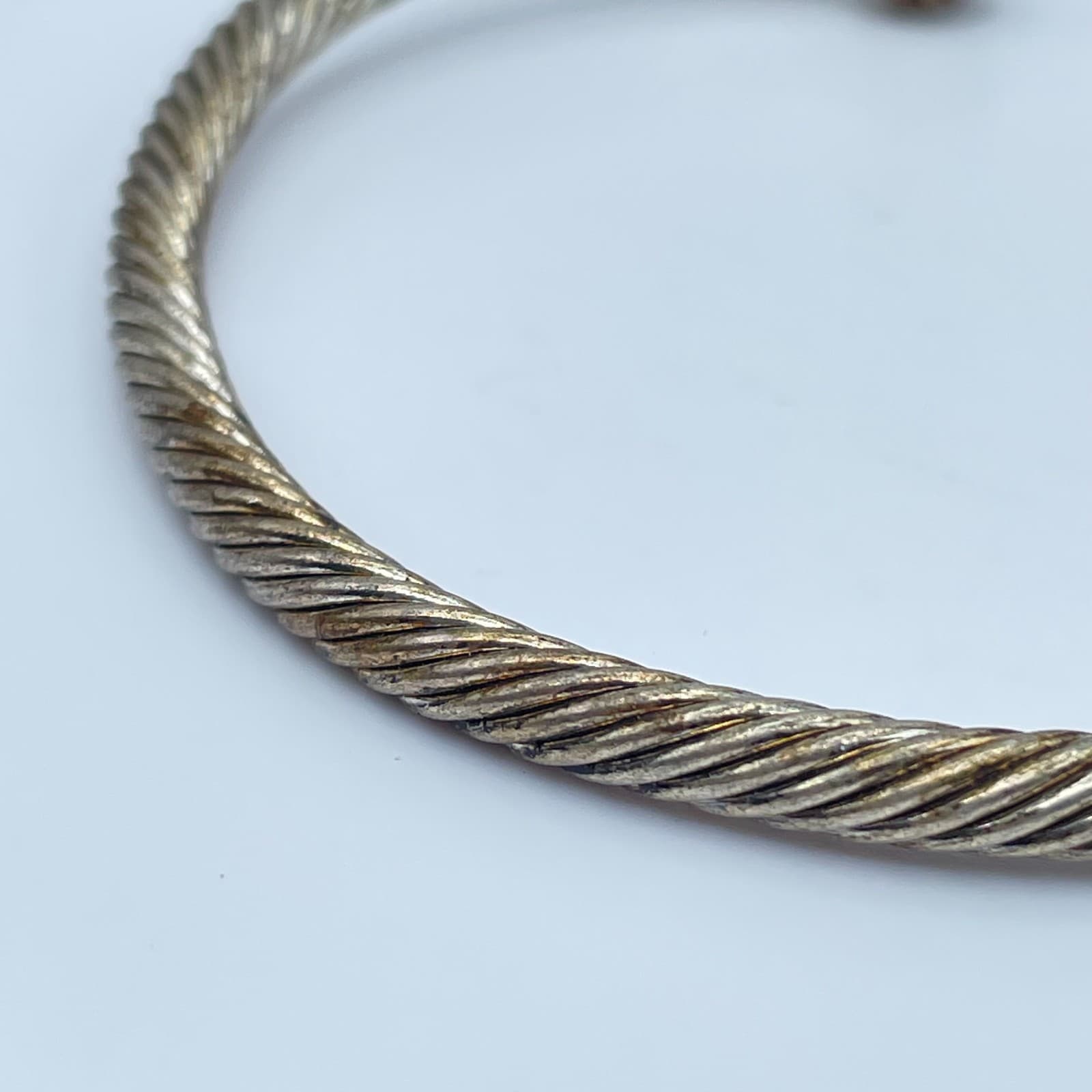 VTG Gold-Tone Adjustable Classic Engraved Braided Twisted Cable Cuff Bracelet - Thumbnail 5