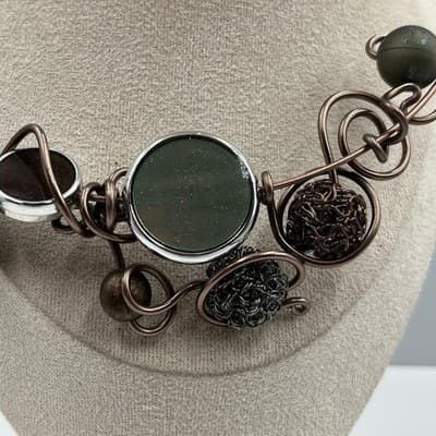 VTG Copper Tone Statement Collar Necklace Abstract Wire Wrapped Mixed Media Disk - Thumbnail 3