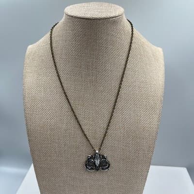 Vintage Silver Tone Classic Floral Filigree Pendant Necklace 20" Antiqued Finish - Thumbnail 2