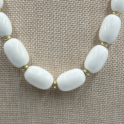 Vintage White Oval Bead Necklace Gold Tone Spacers Classic Minimalist Strand - Thumbnail 3