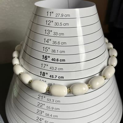 Vintage White Oval Bead Necklace Gold Tone Spacers Classic Minimalist Strand - Thumbnail 7